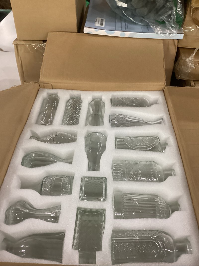 Condition photo showing Good Condition for set of 40 glass bud vases, small clear glass vases in bulk, mini vintage embossed flower vase for wedding, centerpieces, birthday party, baby shower, home table decorations (clear) clear 40
