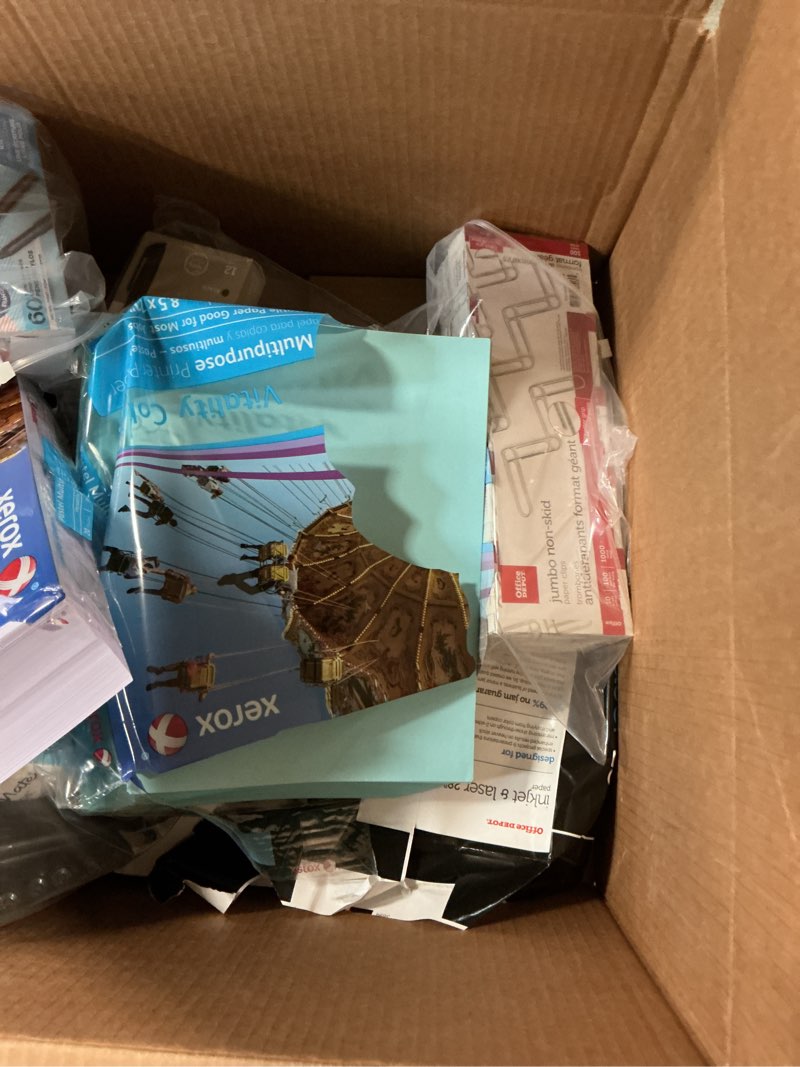 Condition photo showing Good Condition for variety of office supplies