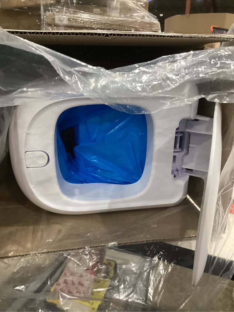 Condition photo showing New/Like New for diaper genie signature pail includes 1 easy roll refill with 18 bags | holds up to 846 newborn-sized diapers per refill new signature pail (white) + long-lasting refill