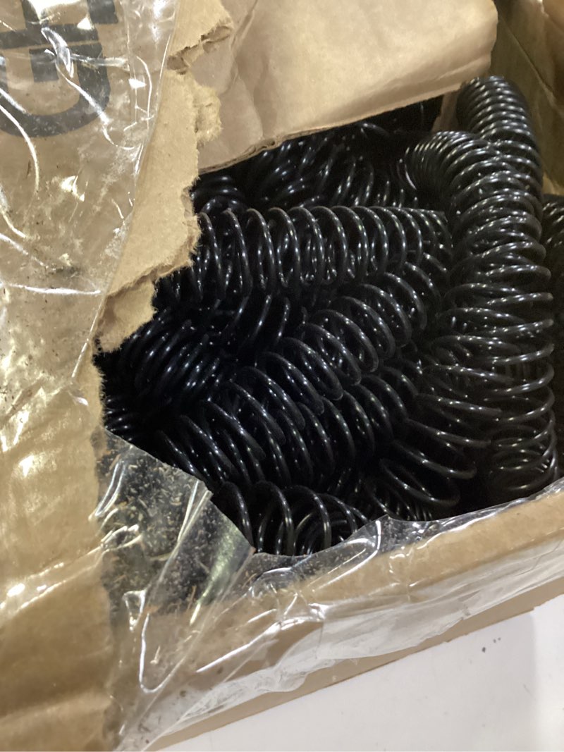 Condition photo showing Good Condition for gbc binding spines/spirals/coils, 18mm, 140 sheet capacity, 4:1 pitch, color coil, black, 100 pack (9665080) 18mm/140 sheet capacity