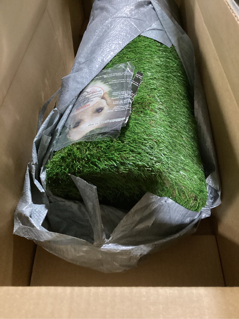 Condition photo showing Good Condition for GLOBREEN Extra Large Artificial Grass Pee Pads for Dogs Potty Training, 4FT X 6FT Fake Turf Outdoor Rugs for Pets Patio Balcony, with Drainage Hole 1" High Pile/Green 02 4FTX6FT