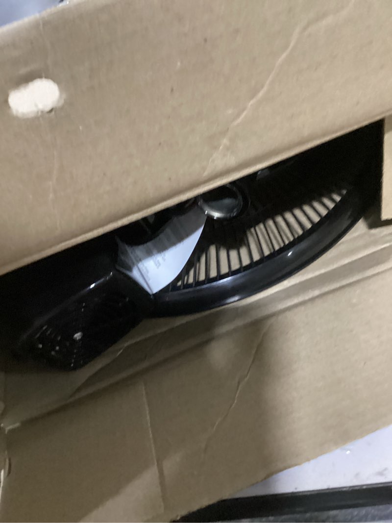 Condition photo showing Good Condition for lasko 16" oscillating adjustable pedestal fan with 3-speeds, s16500, black