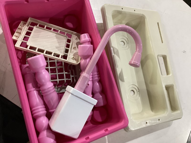 Pink play sink