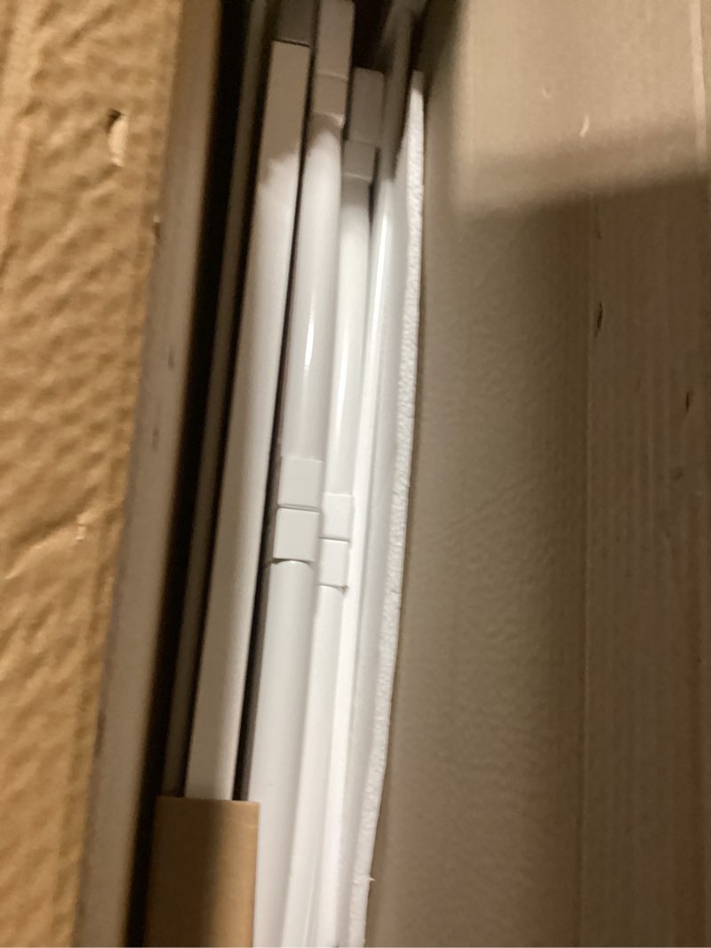 Condition photo showing Good Condition for Dream On Me Carson Classic 3-in-1 Convertible Full-Size Baby Crib in White, GreenGuard Gold & BSA, 4 Mattress Heights, Converts to Day & Toddler Bed, Locking Wheels, Classic Nursery Design