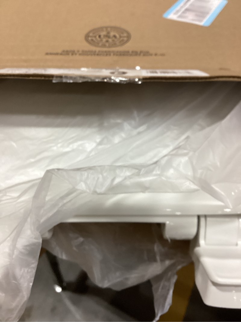 Condition photo showing New/Like New for bemis 7300slec slow close toilet seat, easy clean hinges and durable plastic seat, made in usa, elongated, white