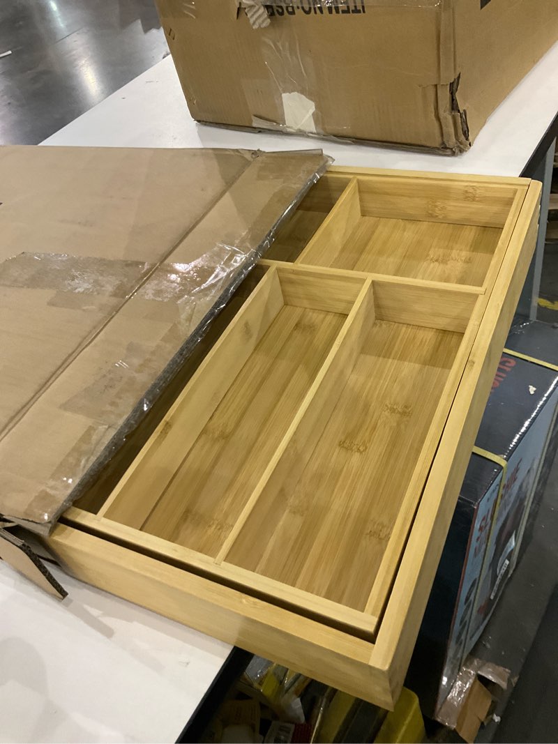 Condition photo showing Good Condition for Large cutlery tray 9H