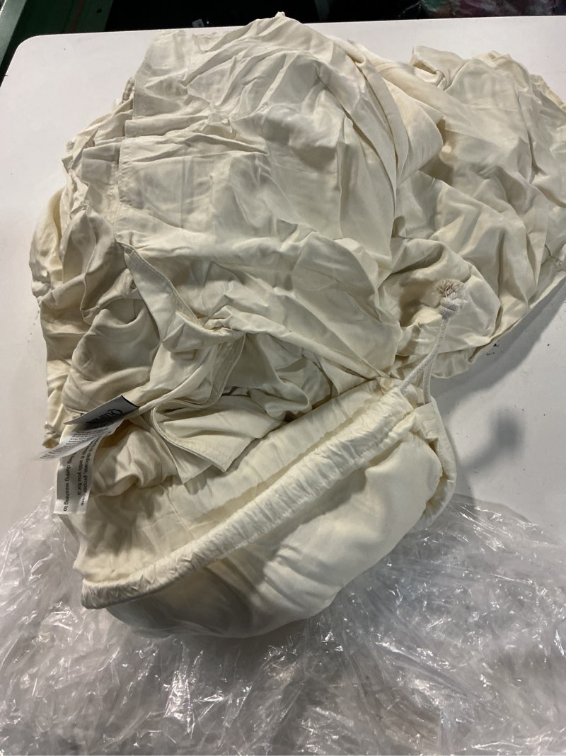 Condition photo showing Good Condition for quince luxury organic sateen duvet cover set 3 pcs  king