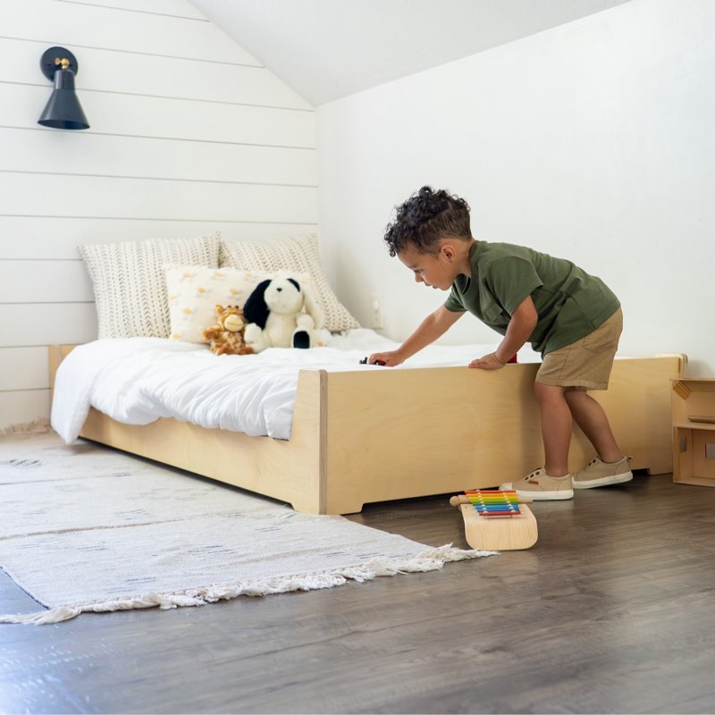 *cracked*Birch Montessori Floor Bed