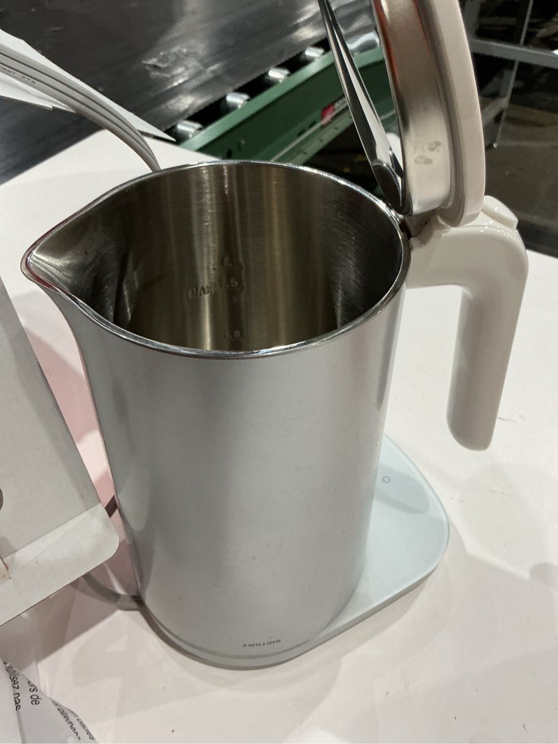Condition photo showing Good Condition for used zwilling enfinigy cool touch 1.5-liter electric kettle pro, cordless tea kettle & hot water - black