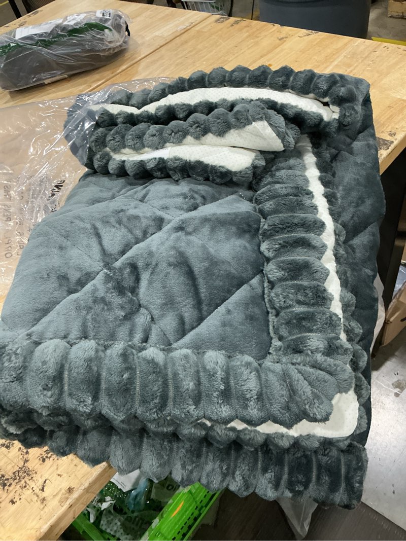 Condition photo showing Good Condition for smiry couch cover for dogs, non slip washable pet sofa protector for large dogs, cats, fuzzy plush sofa covers for 2 cushion couch, against fur, dirt & scratch resistant, dark grey, 27.6"×59" dark grey 27.6"x59"