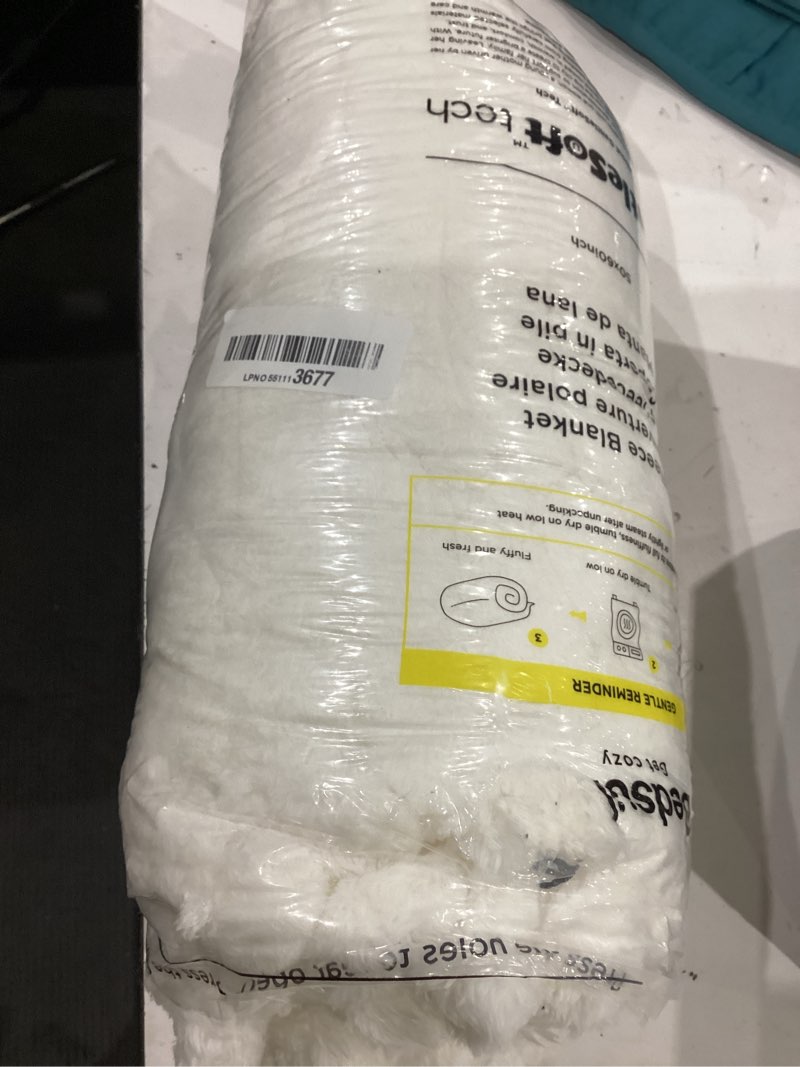 Condition photo showing Good Condition for bedsure gentlesoft white throw blanket for couch - mothers gifts day graduation teacher birthday gifts for women mom her, cozy fleece throw blanket for girl, room home decor, off white, 50x60 inches off white throw