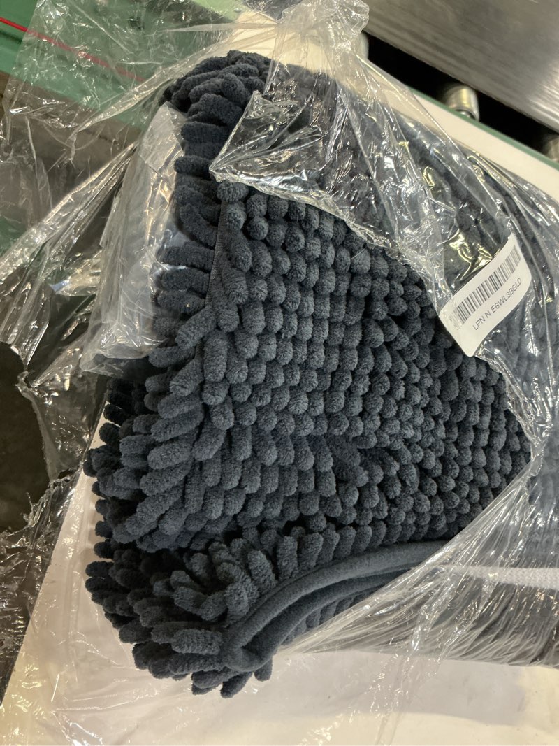Condition photo showing Good Condition for muddy mat® | super absorbent door mat indoor, microfiber quick dry chenille entryway rug, non-slip front door mat, indoor mats for entryway, machine washable pet rug, charcoal 19"x30" charcoal 19" x 30"