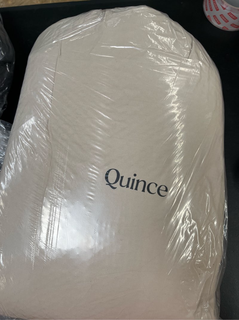 Condition photo showing Good Condition for organic luxe honeycomb duvet cover set, king/cal king, sand