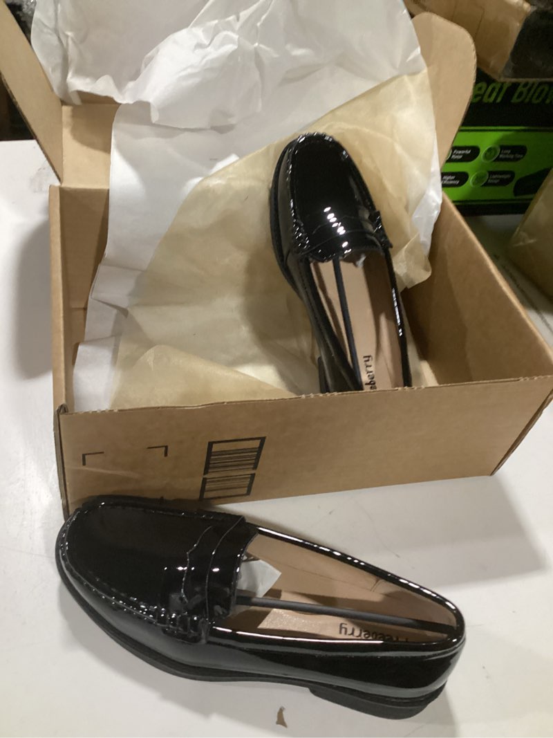 Condition photo showing Good Condition for women's comfortable leather penny loafers slip on business casual dress shoes lightweight office work flats everyday walking shoes for women 7.5 black patent