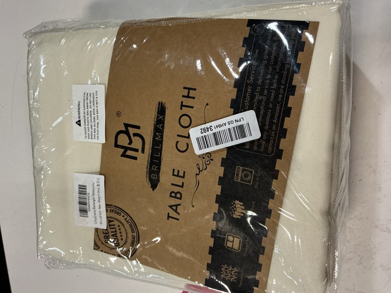 Condition photo showing New/Like New for brillmax 6 pack ivory tablecloths for 6 foot rectangle tables 60 x 126 inch - 150 gsm polyester fabric, 15" standard drop, water, stain & wrinkle resistant cloth cover for wedding dining buffet ivory 60x126 in, 6 pack
