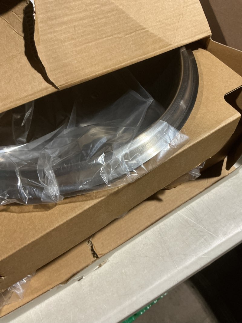 Condition photo showing Good Condition for Circulon A1 Series with ScratchDefense Technology Nonstick Induction Wok with Lid, 14 Inch, Graphite