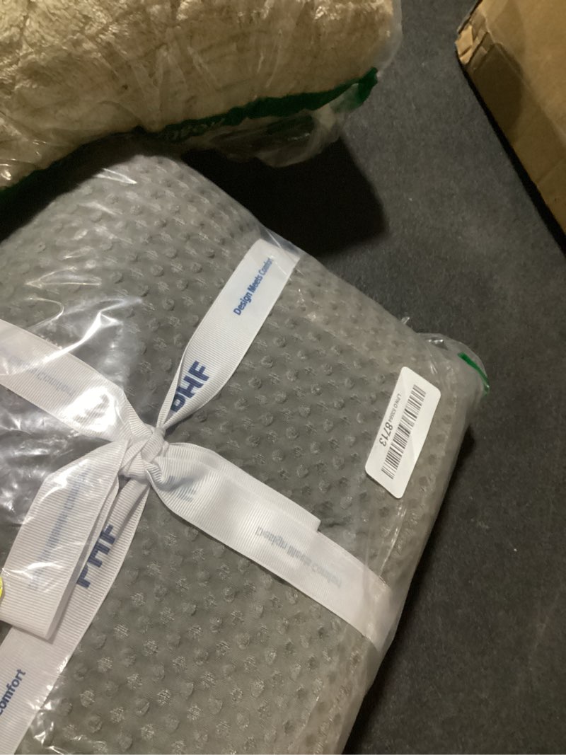 Condition photo showing Good Condition for similar to stock product..utopia bedding cotton waffle blanket 300 gsm (charcoal - 90x90 inches) soft lightweight breathable bed blanket queen size layering any bed for all season
