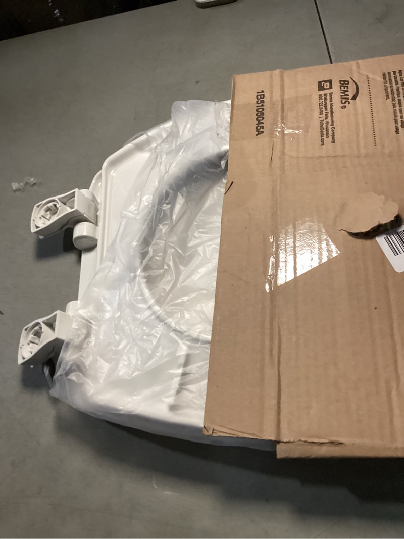 Condition photo showing Good Condition for bemis 1500ec 390 lift-off wood elongated toilet seat, cotton white (pack of 1)