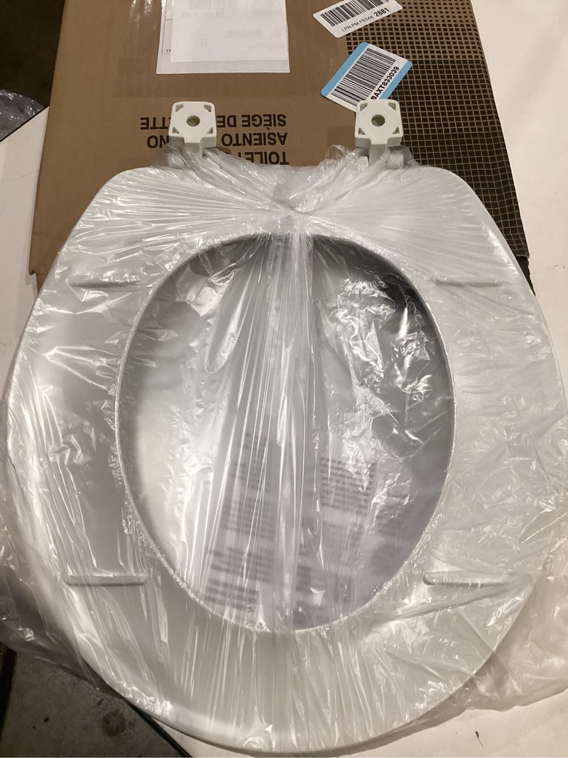 Condition photo showing New/Like New for bemis 70 durable plastic toilet seat, round, white