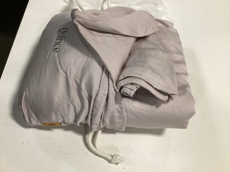 Condition photo showing Good Condition for bamboo duvet cover set, full/queen, soft blush