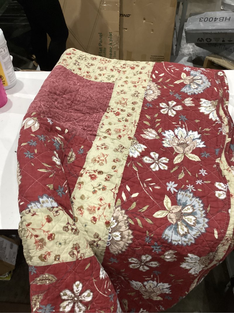 Condition photo showing As Is for cotton bedspread quilt bedding sets reversible coverlet sets comforters vintage floral patchwork purple red bedspread