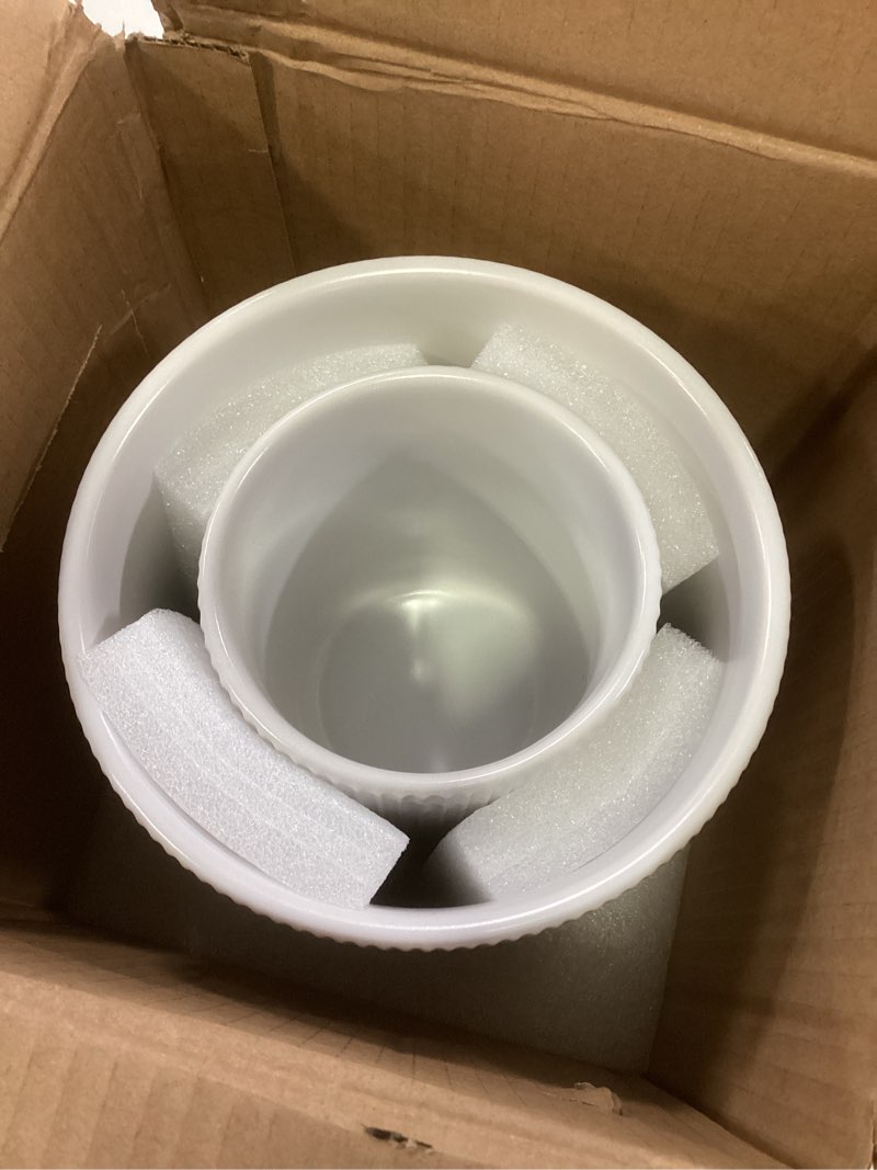 Condition photo showing Good Condition for le tauci utensil holder, 7.3"+5.4" ceramic kitchen utensil holder for countertop, large cooking utensil crocks for kitchen counter decor, morden utensil organizer for spatula, set of 2, white