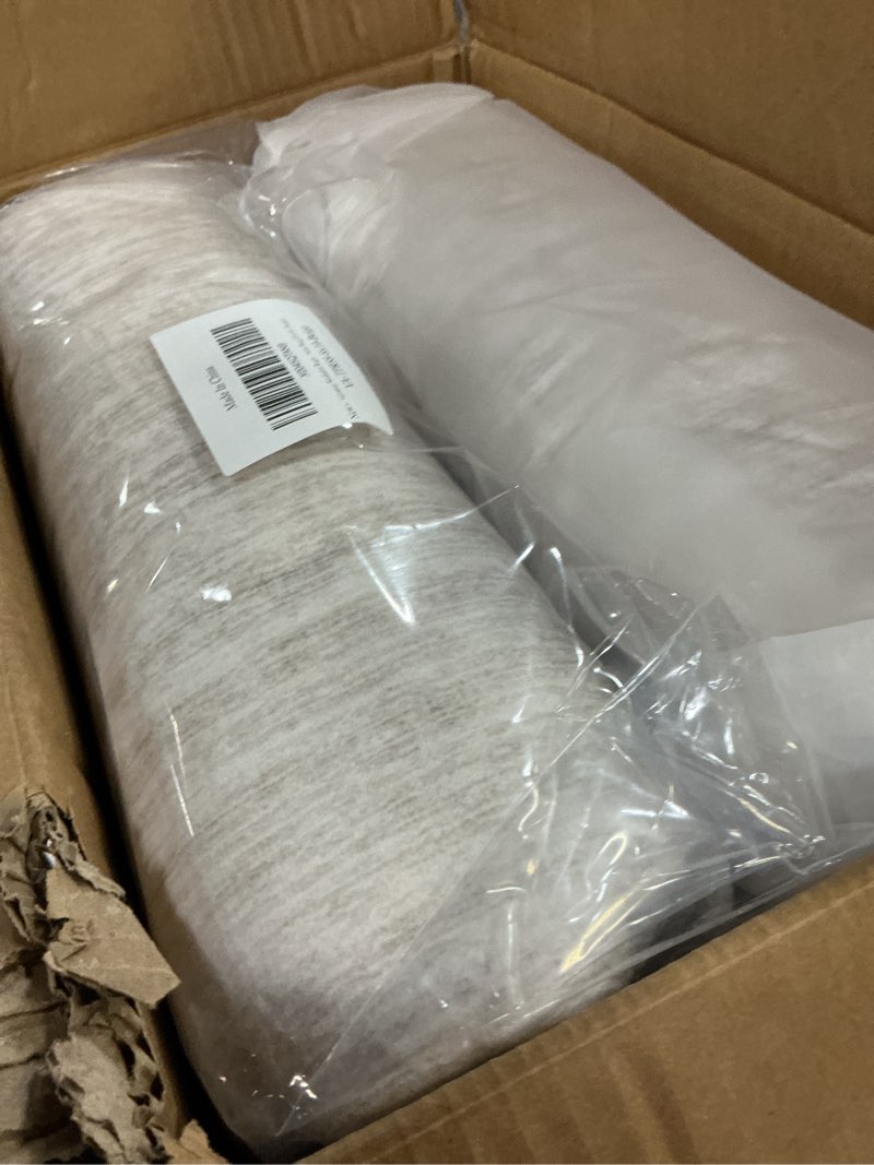 Condition photo showing Good Condition for valenrug washable rugs 8x10 - stain resistant 8x10 area rugs for living room, non slip backing printed large area rugs for bedroom, folable machine washable area rug (8'x10', beige) 01-beige 8' x 10' (rectangular)