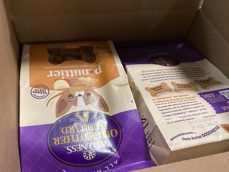 Condition photo showing Good Condition for Old Mother Hubbard Wellness P-Nuttier Dog Biscuits, Natural, Training Treats, Peanut Butter Flavor, Mini Size, (6 Pound Box) Peanut Butter Mini 6 Pound (Pack of 1)