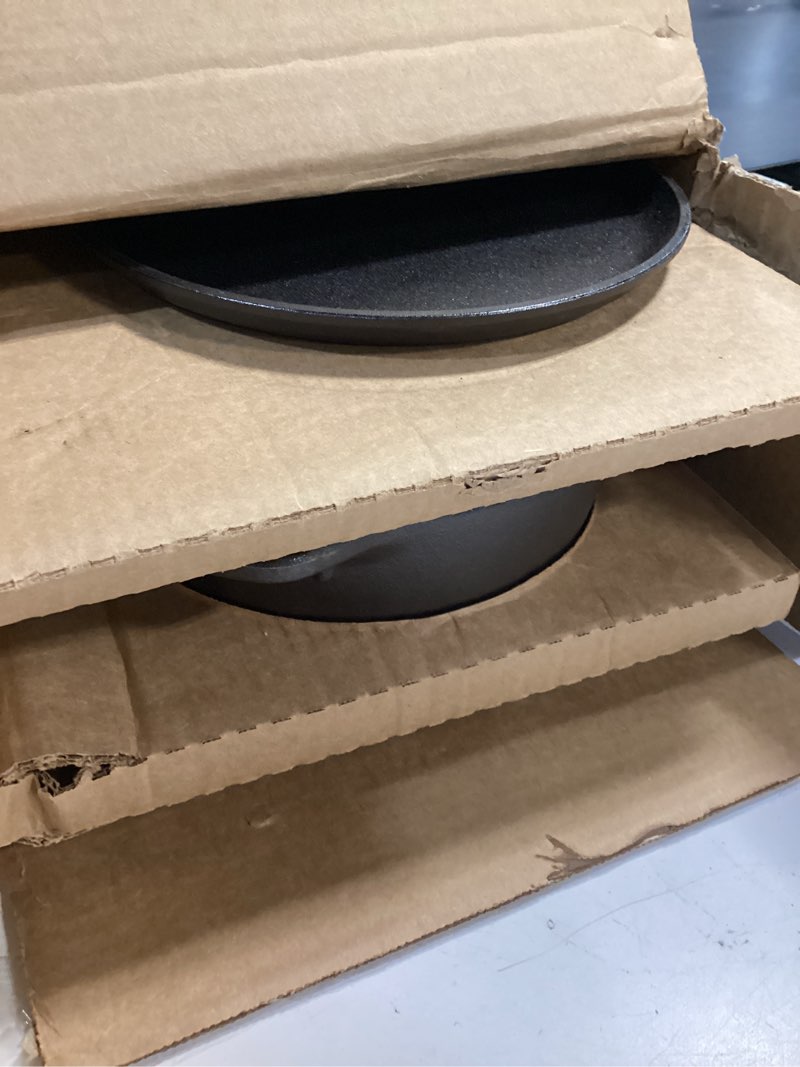 Condition photo showing Good Condition for Lodge Pre-Seasoned Cast Iron 5 Piece Set, Black 5 Piece Bundle