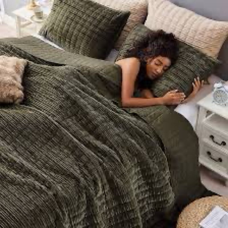 Wonderful Luxury Velvet Quilt - Striped Channel Stitch Dark Green Quilt King, Soft Corduroy Lightwei