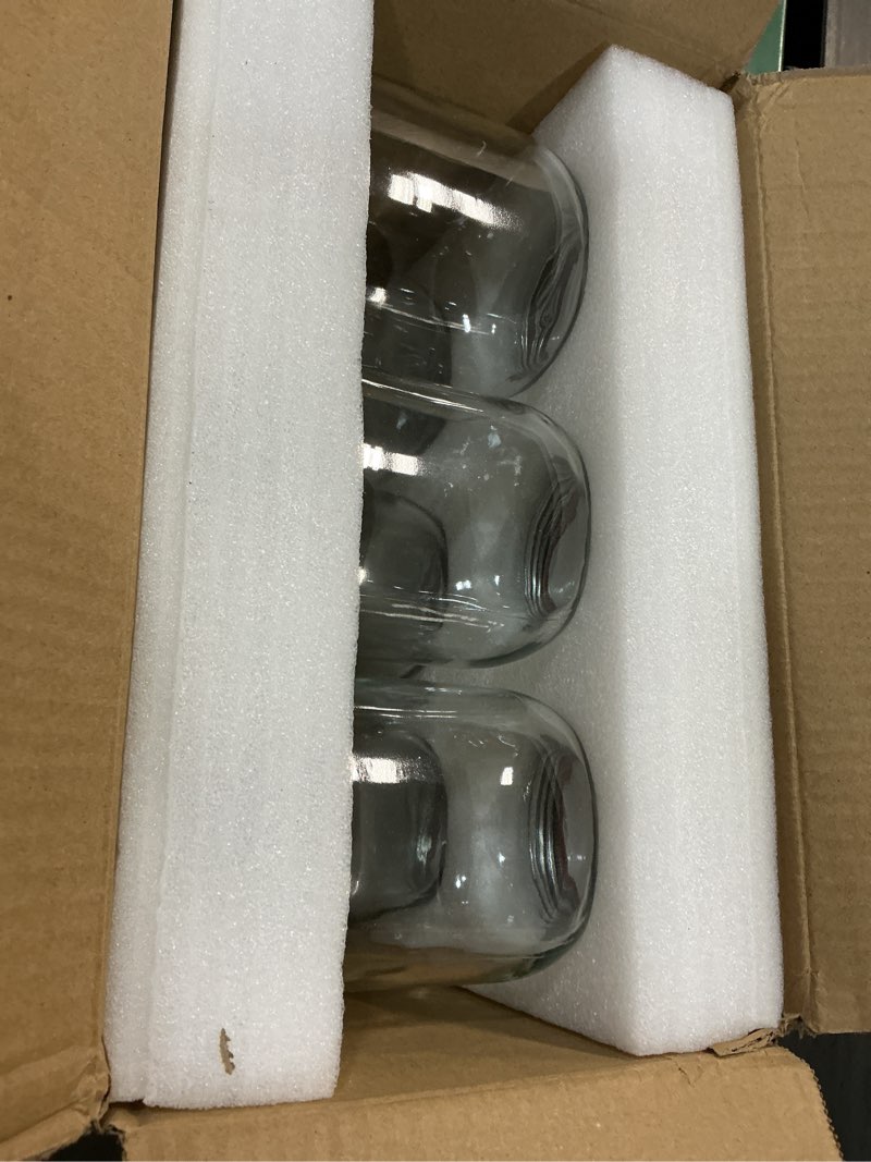 Condition photo showing Good Condition for ComSaf 24 oz Mason Jars Regular Mouth 6 Pcs, Large Canning Jars with Seal Bands, 24 oz Glass Jar with Lid for Jams, Sauces, Juice, Coffee, Pickling, Fruit, Dessert, Kitchen Storage 24oz regular mouth 2PCS