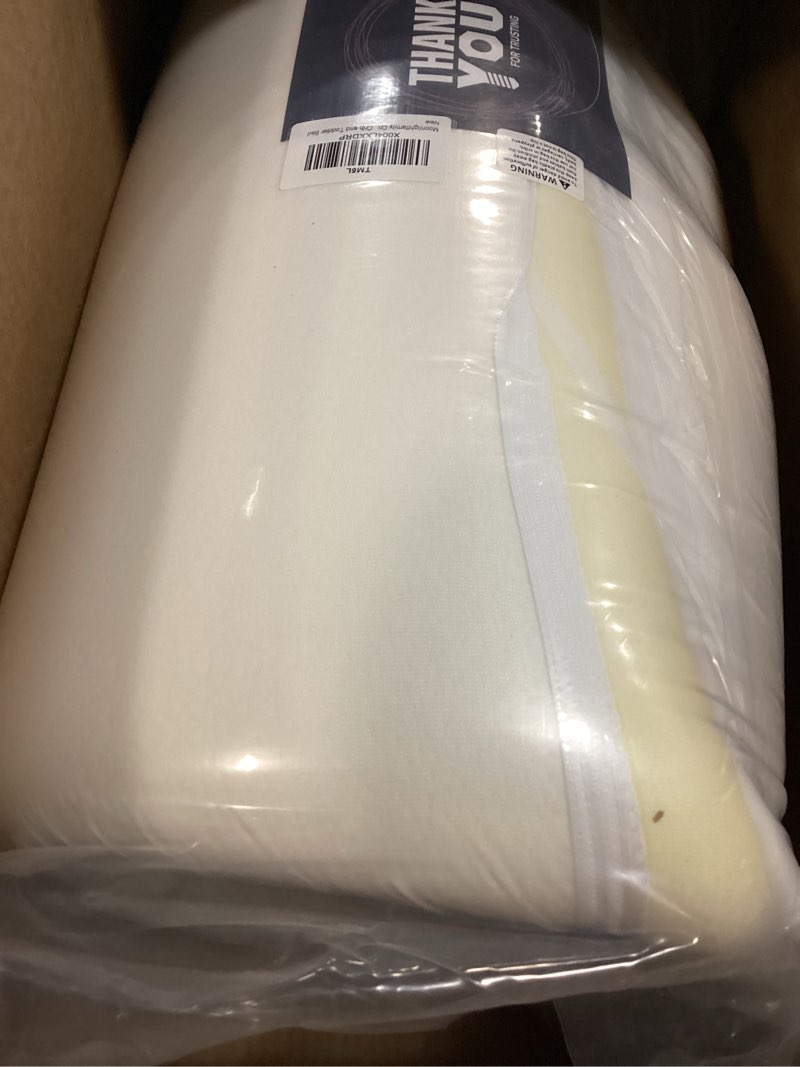 Condition photo showing New/Like New for 5"x52"x27.5" premium crib & toddler mattress, water-resistant and removable machine washable outer cover, certipur-us certified medium firm foam