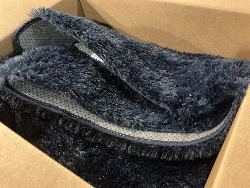 Condition photo showing Good Condition for Ophanie 6x9 Blue Rugs for Living Room, Large Fluffy Shag Fuzzy Plush Soft Area Rugs, Floor Shaggy Navy Carpets for Bedroom, Carpet for Kids Boys Girls Dorm Nursery Home Decor Aesthetic 6' x 9' (Rectangular) 6- Blue