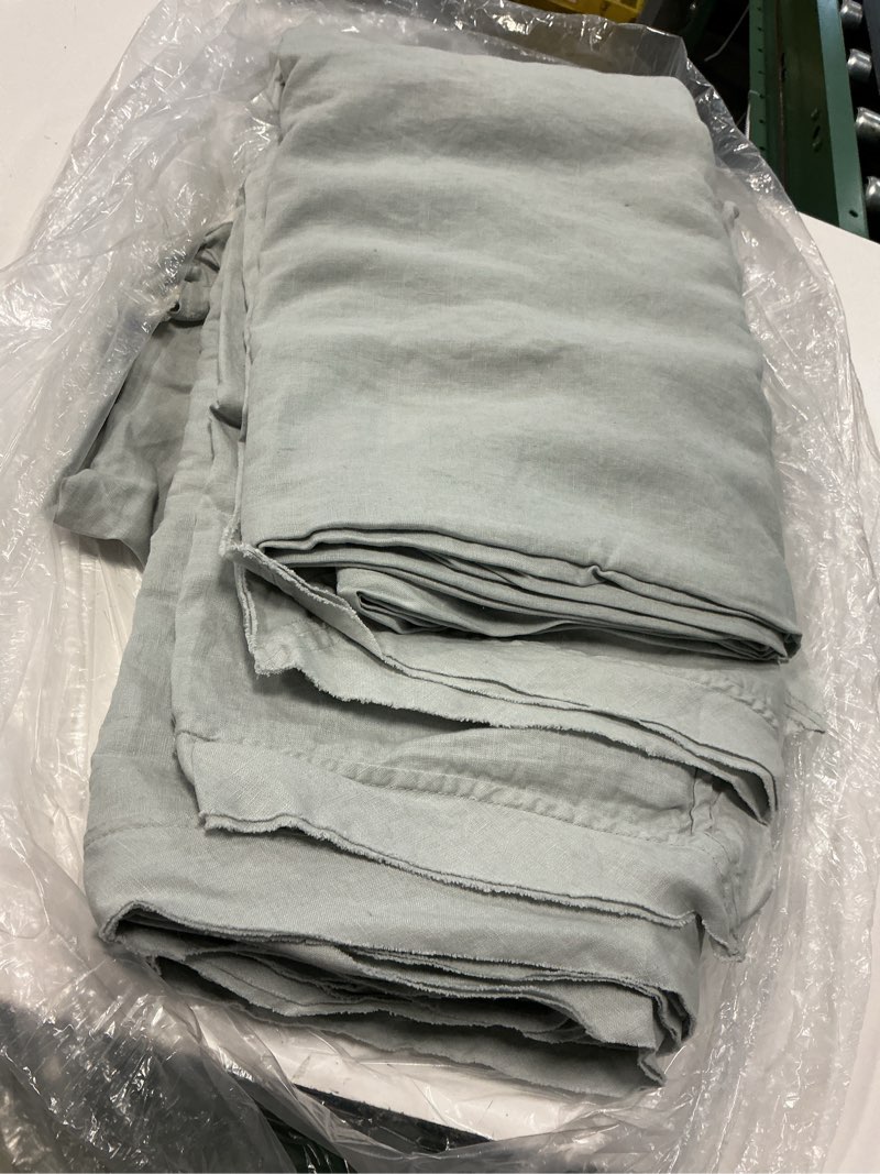 Condition photo showing Good Condition for european linen double flange duvet cover set, king/cal king, mist