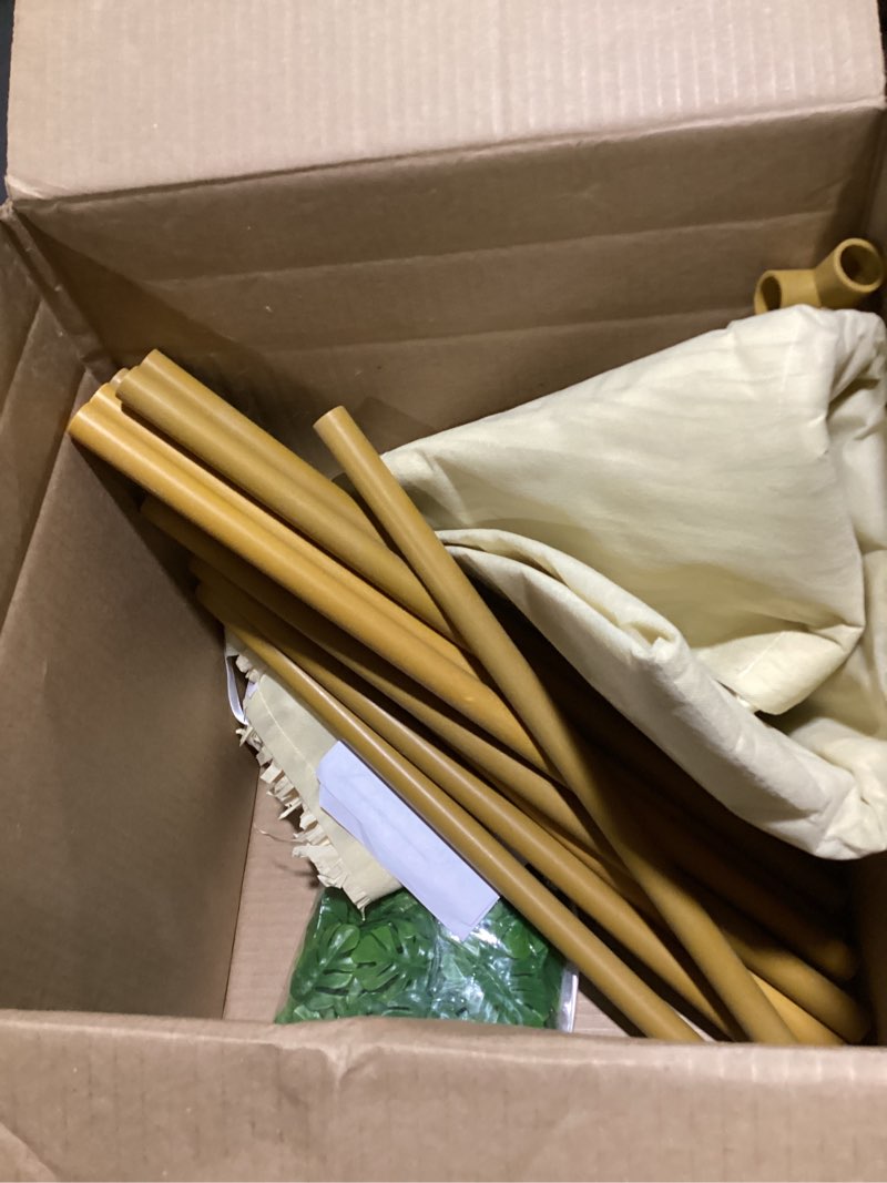 Condition photo showing Good Condition for Jexine Tiki Bar Hut Tropical Tabletop Hut with 2 Pcs Decorative Artificial Monstera Tropical Garland Fake Jungle Hanging Plants for Summer Hawaiian Luau Beach Pool Party Decorations