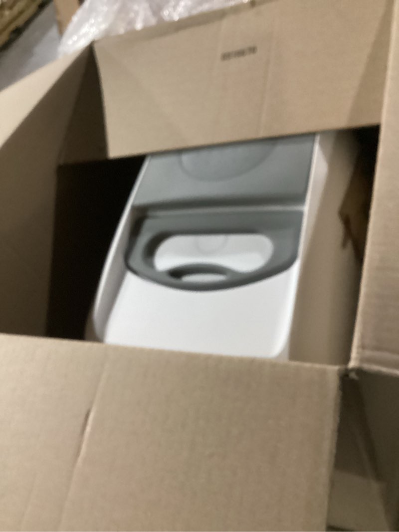 Condition photo showing Good Condition for catit airsift litter pan large – covered cat litter box with dual-action odor control leak preventing design – includes filter pad, easy to clean, reduces litter tracking - 22.4” l x 18.3” h x 15.3” w white/gray large (54.5 x 41.5 x 46 cm)