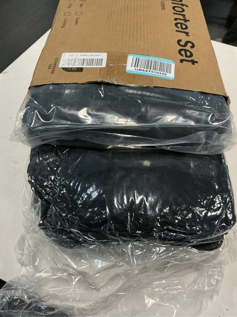 Condition photo showing New/Like New for love's cabin full comforter set black, 7 pieces full bed in a bag, all season bedding sets with 1 comforter, 1 flat sheet, 1 fitted sheet, 2 pillowcase and 2 pillow sham full black