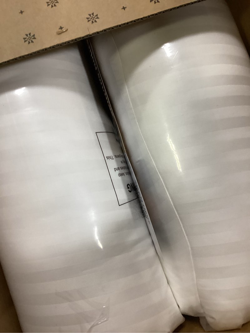 Condition photo showing New/Like New for Beckham Hotel Collection Bed Pillows Standard/Queen Size Set of 2 - Original Soft Down Alternative Pillow for Sleeping - Soft Support for Back, Stomach or Side Sleepers