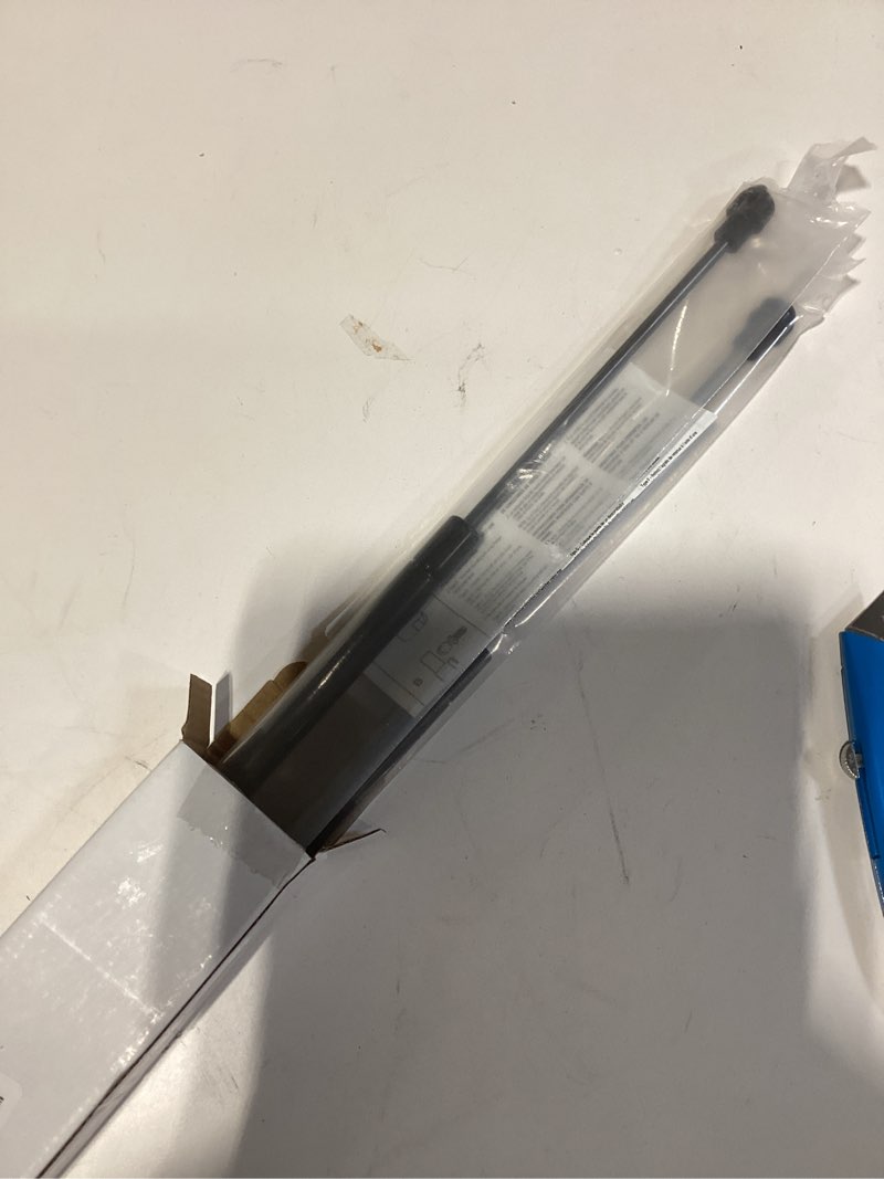 Condition photo showing New/Like New for 2 Pcs Rear Window Glass Lift Supports Shocks Gas Struts For Land Rover LR3 2005-2013, For Land Rover LR4 2009-2013 Rear Window 6614,SG387005,BHE780012