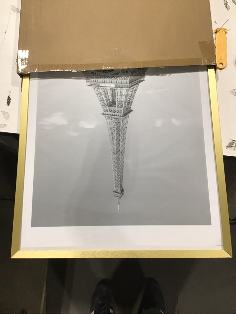 Condition photo showing Good Condition for upsimples 18x24 Picture Frame, Display Pictures 16x20 with Mat or 18 x 24 Without, Wall Hanging Poster Frames, Gold, 1 Pack Gold 18x24