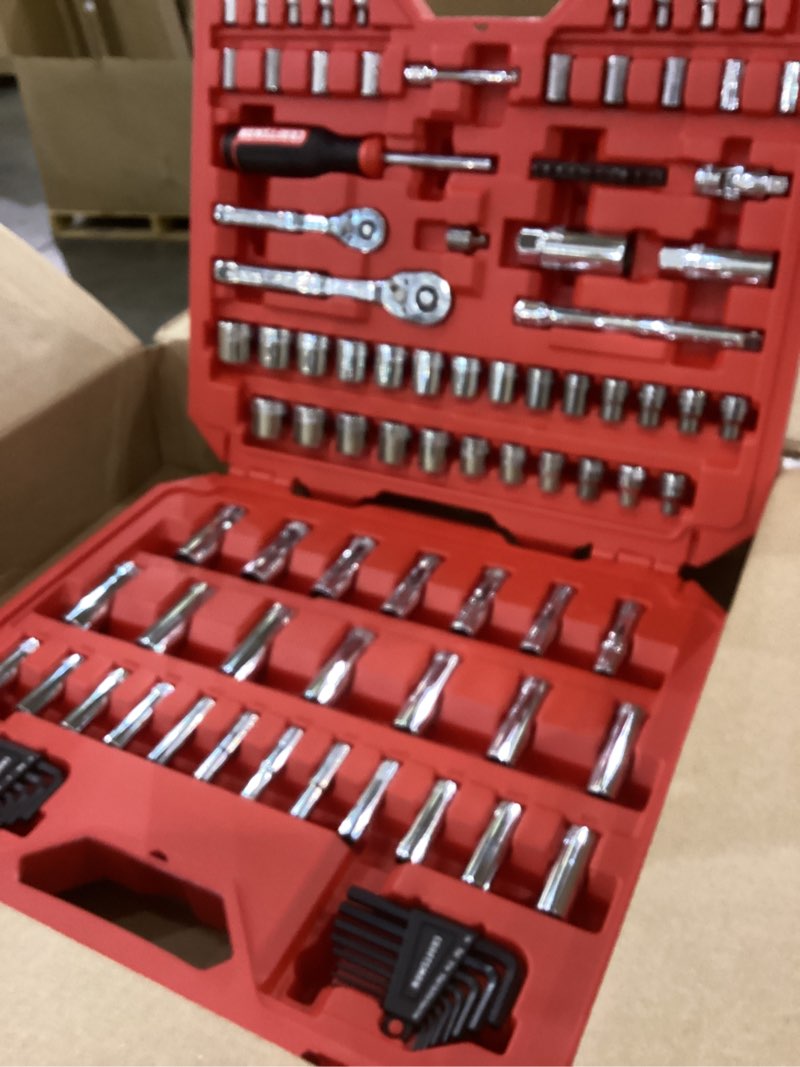Condition photo showing Good Condition for CRAFTSMAN Mechanics Tool Set 105 Pcs, Standard (SAE) and Metric with Case , 1/4 and 3/8 Inch Drive Car Tool Kit( CMMT12123) NEW 105 Piece Set