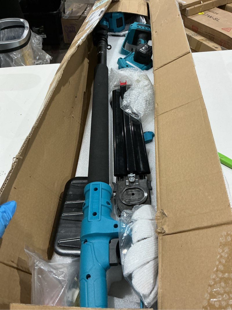 Condition photo showing Good Condition for seesii 6-in-1 cordless pole saw & hedge trimmer combo, electric mini chainsaw with 2×4.0 ah batteries, extendable tree pruner, bush trimmer limb branch cutter, grass shears, 15ft long reach blue