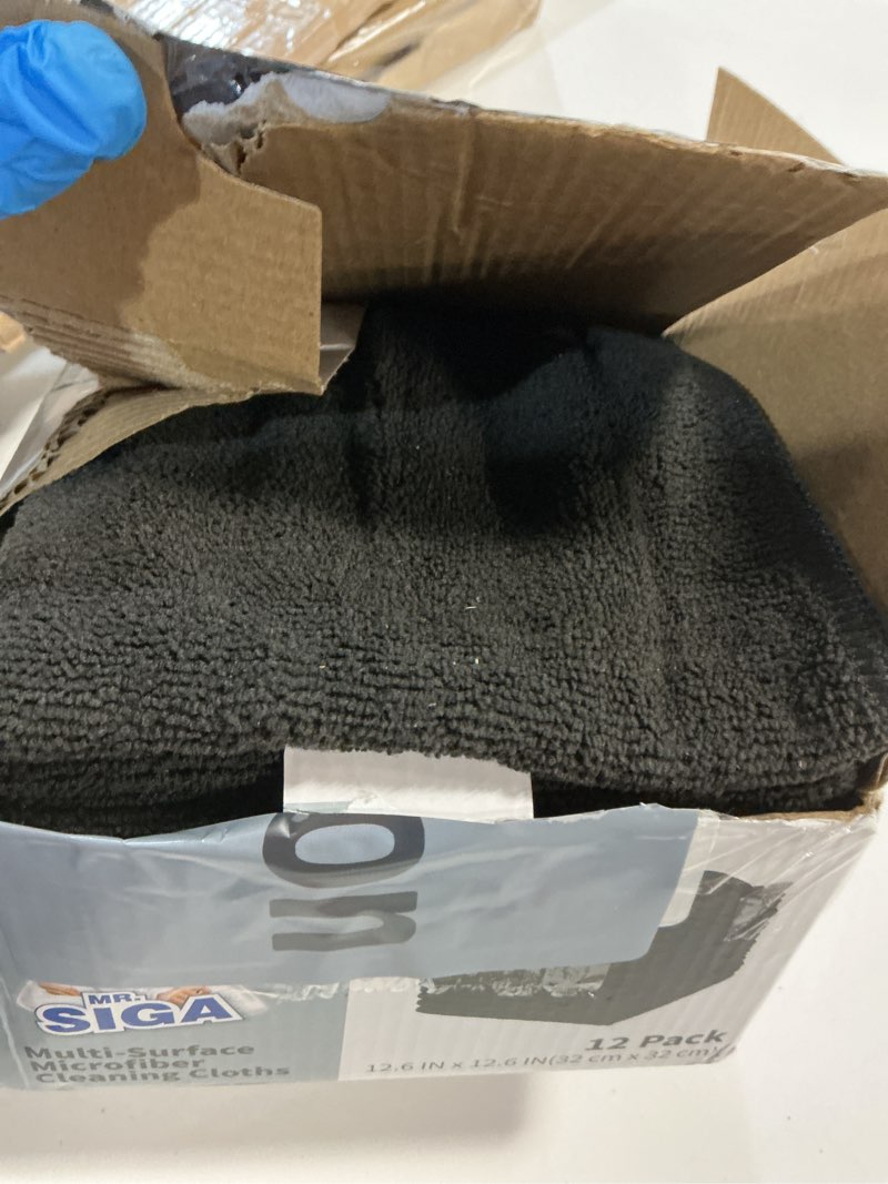 Condition photo showing Good Condition for MR.SIGA Microfiber Cleaning Cloth, All-Purpose Microfiber Towels, Streak Free Cleaning Rags, Pack of 12, Black, Size 32 x 32 cm(12.6 x 12.6 inch) Black 12.6 x 12.6 inch