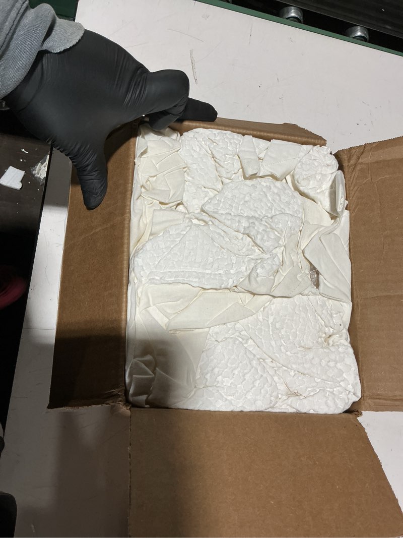 Condition photo showing Good Condition for Bedsure Cotton Duvet Cover Queen - 100% Cotton Waffle Weave Coconut White Duvet Cover Queen Size, GentleSoft™ and Breathable Bedding Set for All Season, 3 Pieces, 90"x90" Queen (90" x 90") 01 - Coconut White (No Comforter)