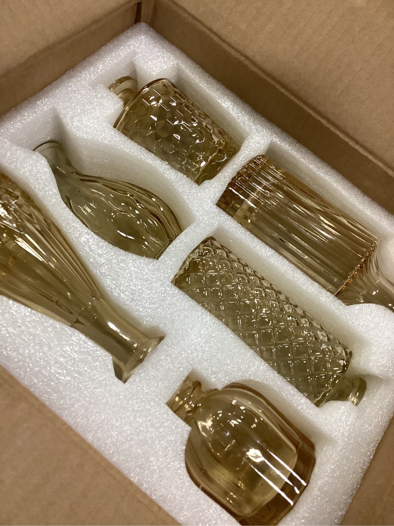 Condition photo showing Good Condition for Gold Amber Glass Bud Vases Set of 12, Small Vases for Flowers, Champagne Mini Vintage Vases for Centerpieces,Bud Vase in Bulk for Wedding Decor,Single Flowers,Office and Home Table Flower Décor 12pcs-gold Amber