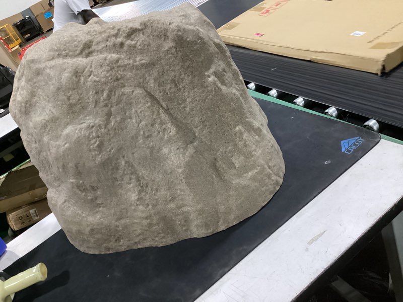 Condition photo showing Good Condition for emsco group landscape rock large sandstone
