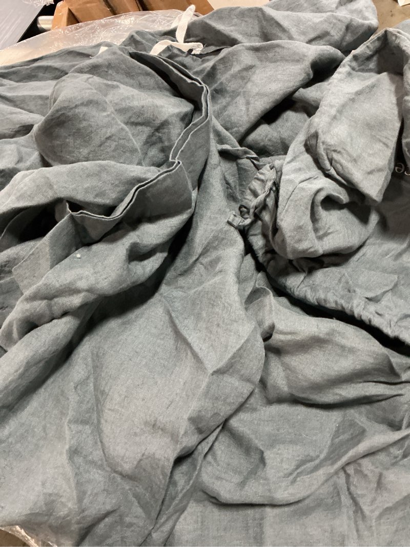 Condition photo showing Good Condition for  quince european linen duvet cover set 4 pcs nightfall full/queen