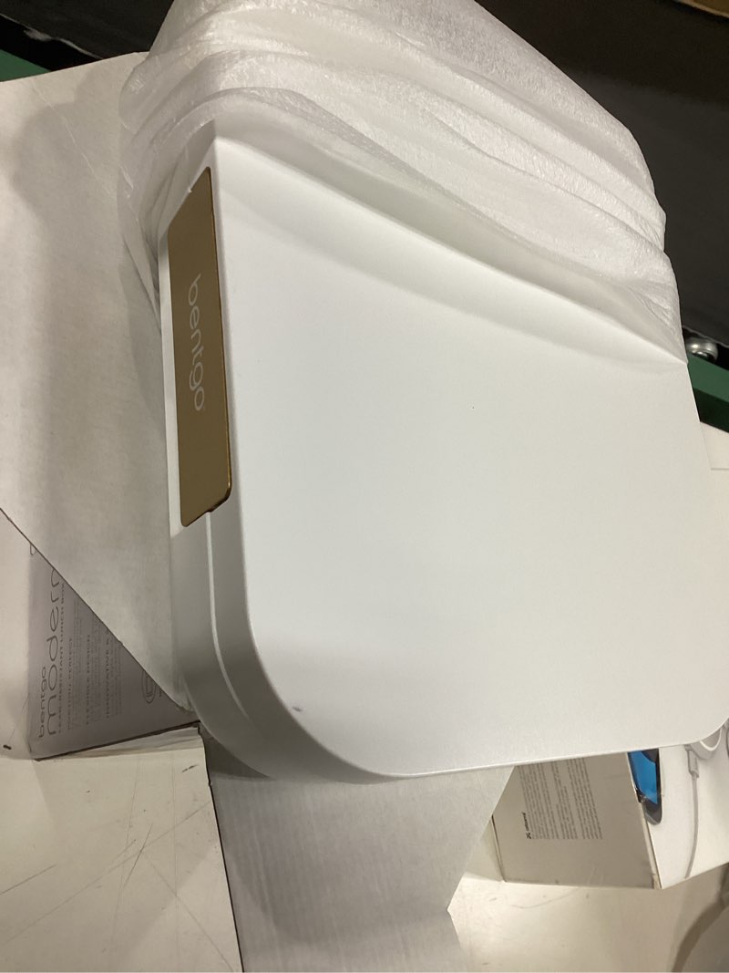 Condition photo showing Good Condition for bentgo modern leak resistant 2pk bento lunch box set - white