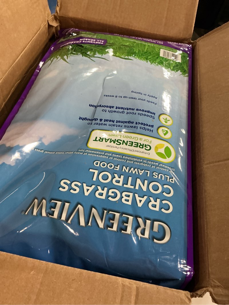 Condition photo showing Good Condition for greenview crabgrass control plus lawn food - 40.5 lb. bag - covers 15,000 sq. ft.