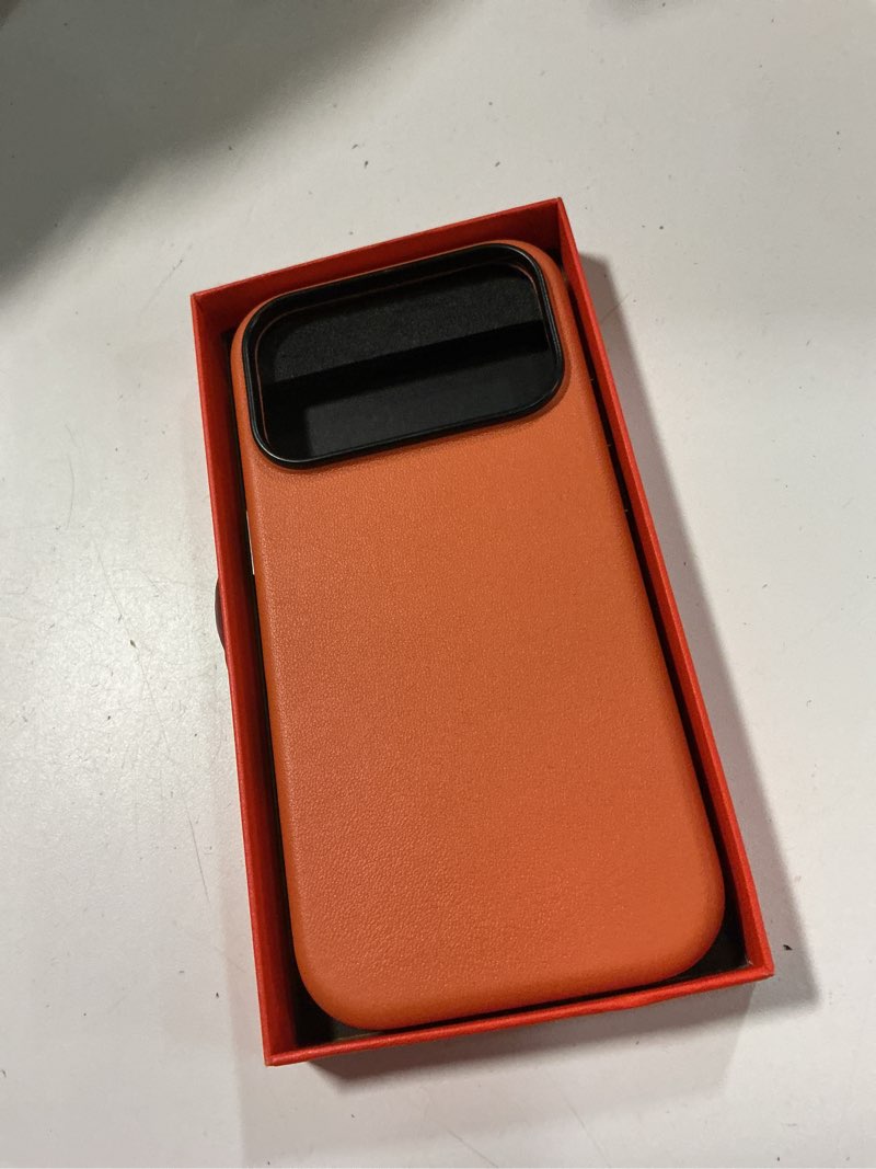 Condition photo showing Good Condition for shieldon genuine leather case for iphone 17 pro 6.3" 2025, orange | for magsafe, magnetic wireless charging, camera button, metal buttons, camera bezel, non-slip, shockproof, anti-scratch, slim for iphone 17 pro orange